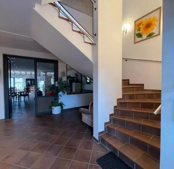 Hotelli Rügenschmiede Vis A Vis Hiddensee