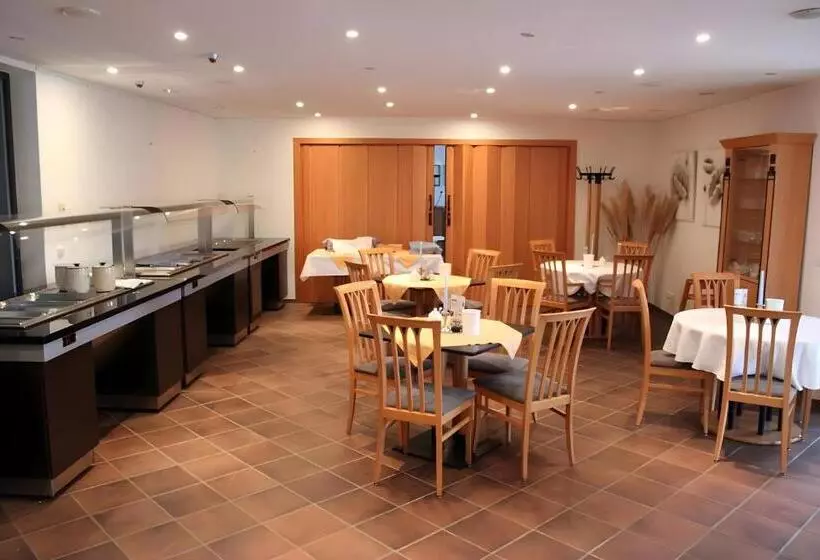 Hotelli Rügenschmiede Vis A Vis Hiddensee