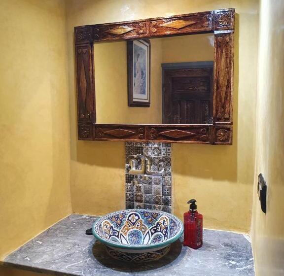 پانسیون Riad Anis