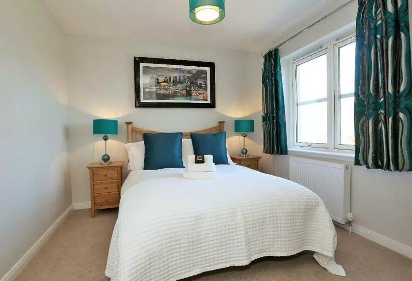 Town And Country Birchlee Road Apartments