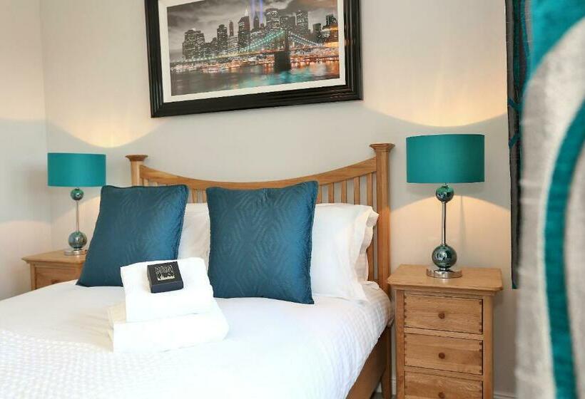 Town And Country Birchlee Road Apartments