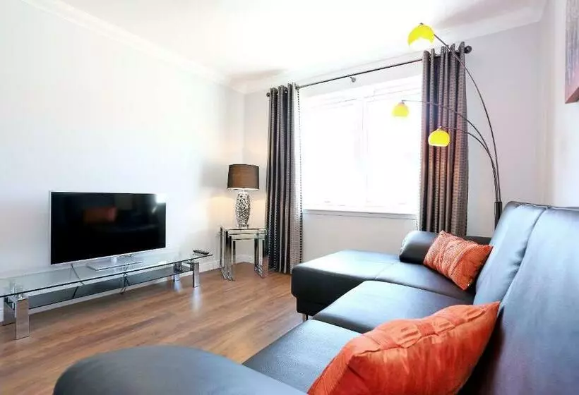 Town And Country Birchlee Road Apartments