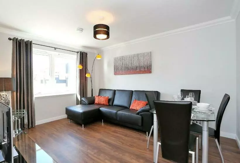 Town And Country Birchlee Road Apartments