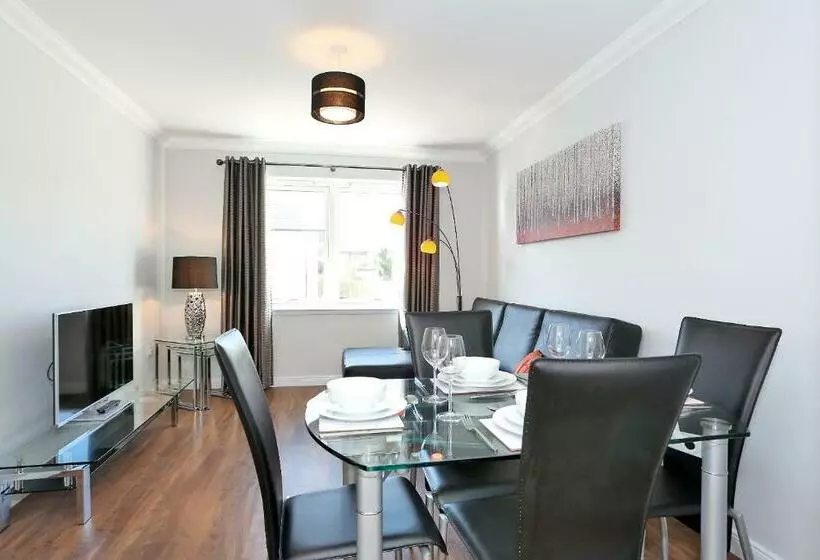 Town And Country Birchlee Road Apartments