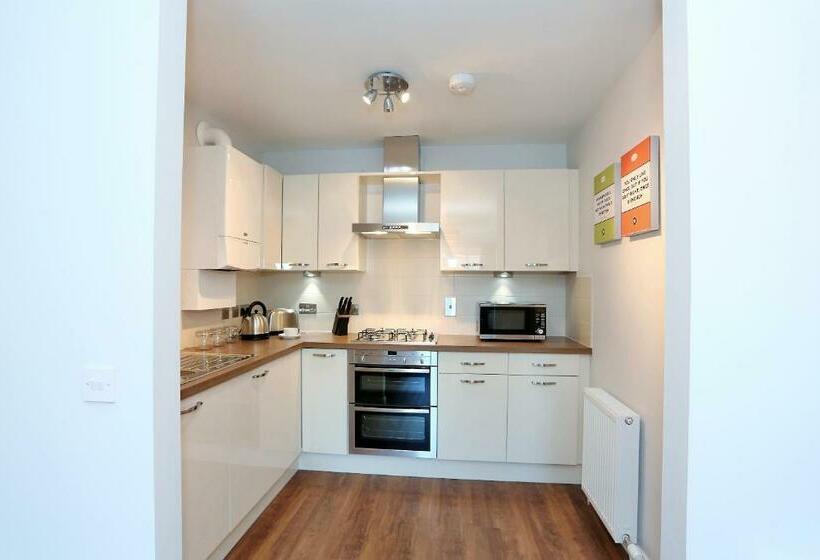 Town And Country Birchlee Road Apartments