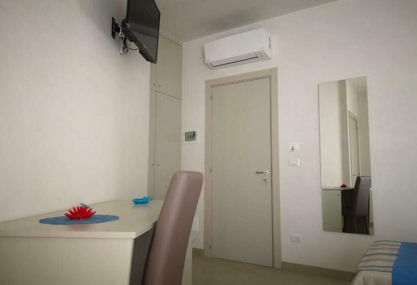 ベッドアンドブレックファースト La Bella Dimora