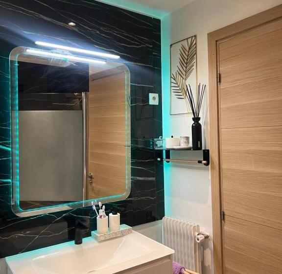 צימר Skyview Tour Eiffel   Paris Expo Versailles Exhibition Center