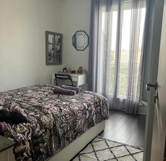 צימר Skyview Tour Eiffel   Paris Expo Versailles Exhibition Center