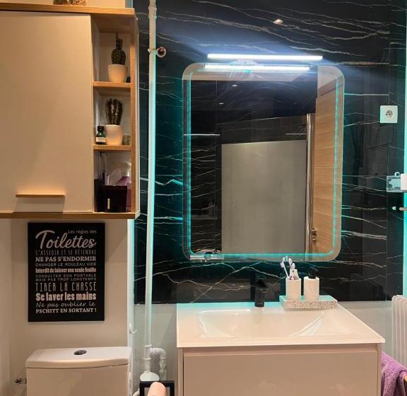 צימר Skyview Tour Eiffel   Paris Expo Versailles Exhibition Center