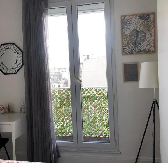 צימר Skyview Tour Eiffel   Paris Expo Versailles Exhibition Center