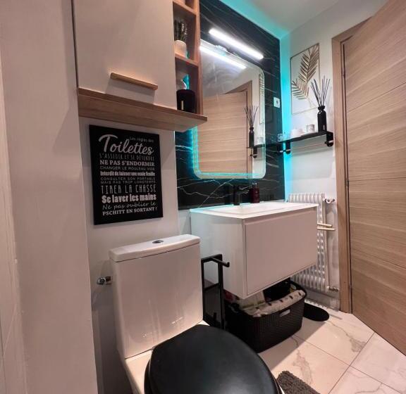 צימר Skyview Tour Eiffel   Paris Expo Versailles Exhibition Center