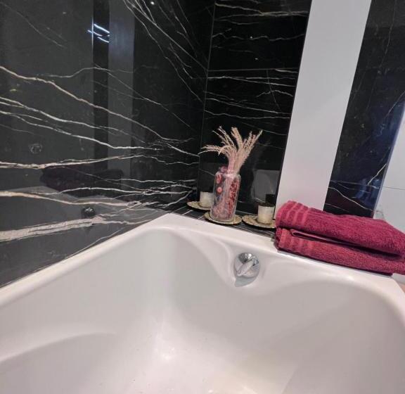 צימר Skyview Tour Eiffel   Paris Expo Versailles Exhibition Center