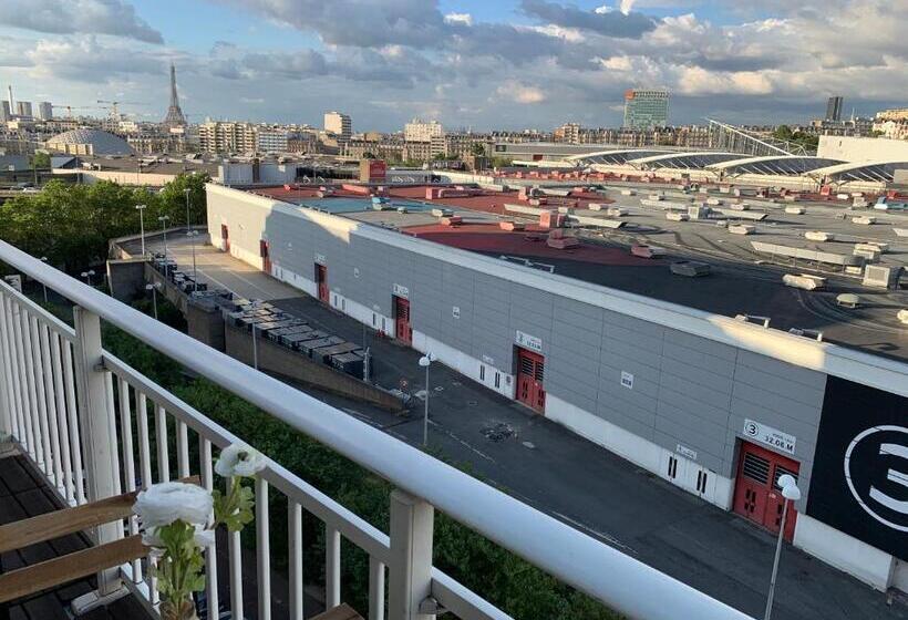 צימר Skyview Tour Eiffel   Paris Expo Versailles Exhibition Center