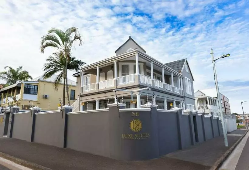 هتل Luxe Suites Boutique