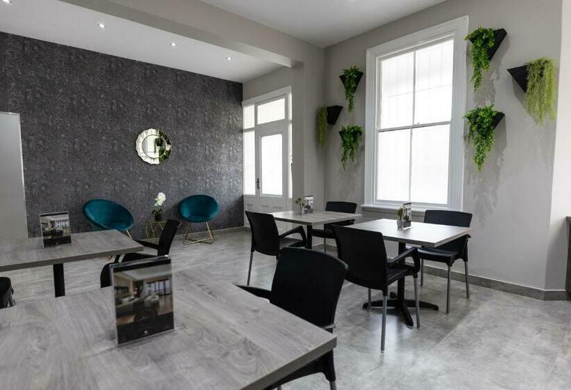 בית מלון כפרי Luxe Suites Boutique