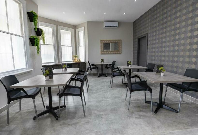 בית מלון כפרי Luxe Suites Boutique