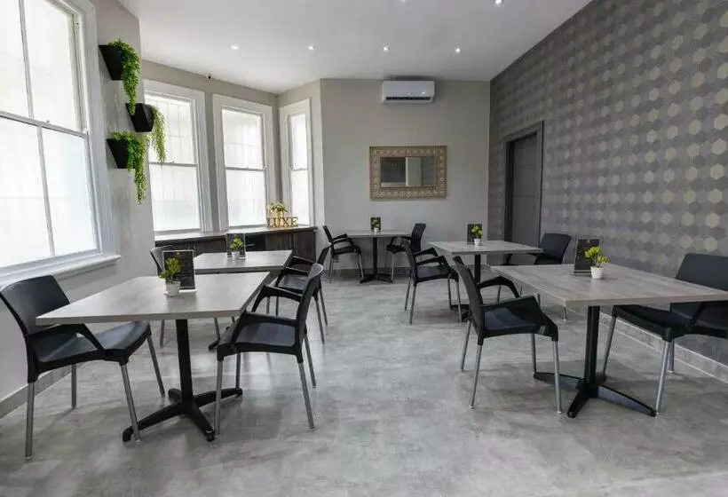 هتل Luxe Suites Boutique