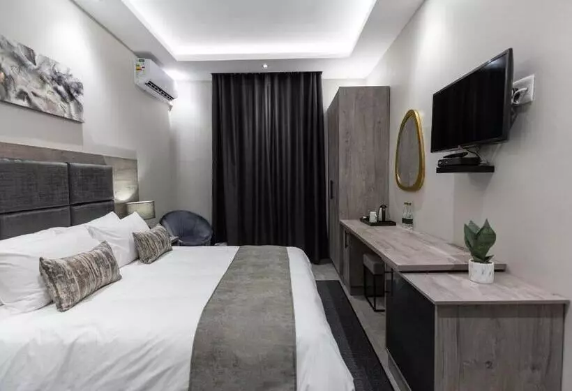 هتل Luxe Suites Boutique