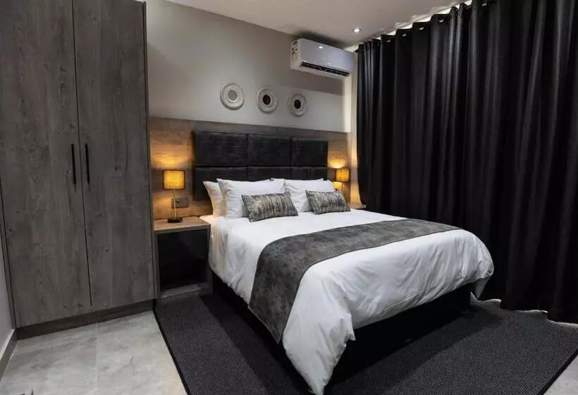 هتل Luxe Suites Boutique