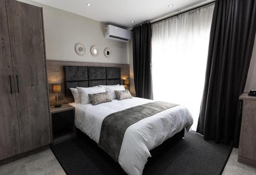 ホテル Luxe Suites Boutique