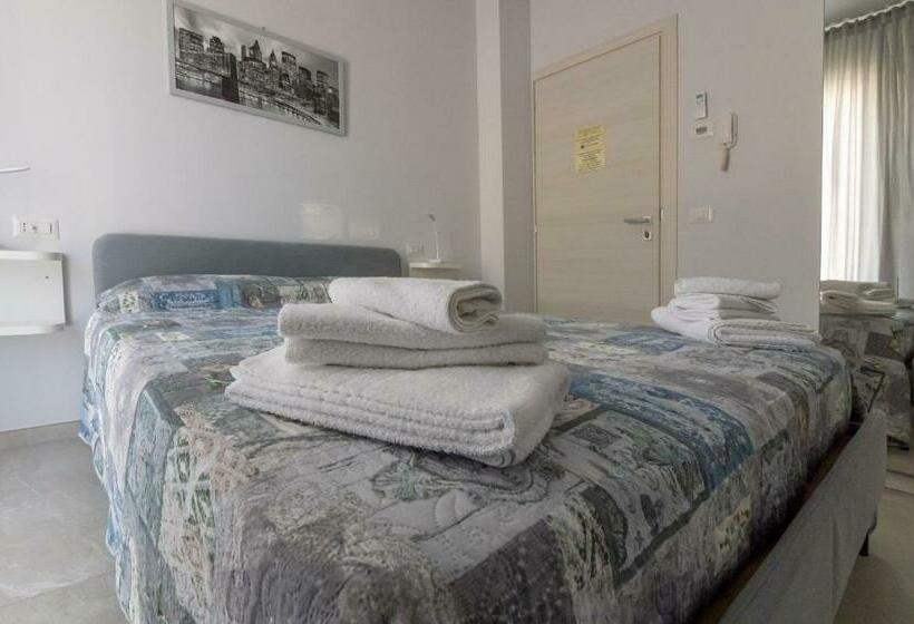 بنسيون Camere Casa Azzurra