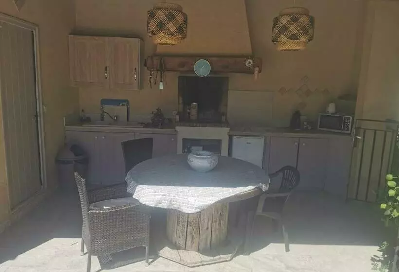 Aamiaismajoitus (B&B) Chambre D Hotes La Dragonne