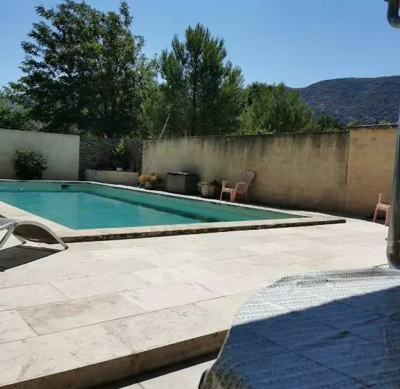 Aamiaismajoitus (B&B) Chambre D Hotes La Dragonne