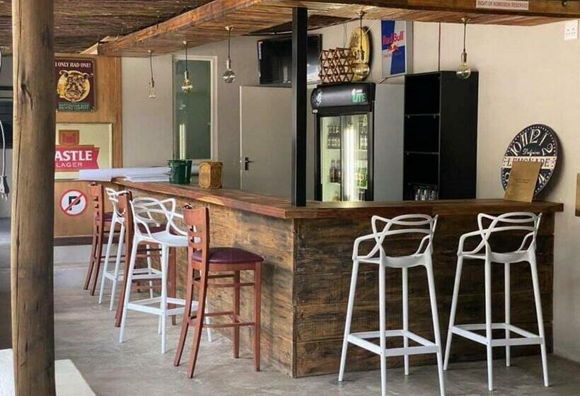 مبيت وإفطار La Moor Country Venue & Eatery