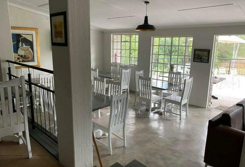 مبيت وإفطار La Moor Country Venue & Eatery