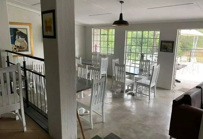 Aamiaismajoitus (B&B) La Moor Country Venue & Eatery