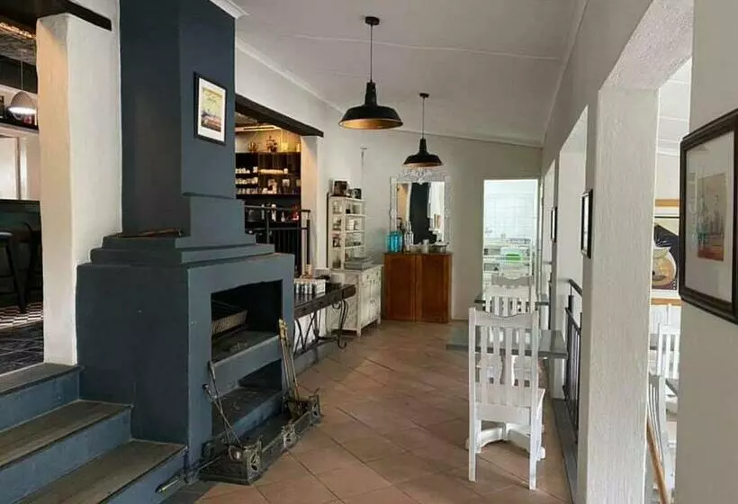 Aamiaismajoitus (B&B) La Moor Country Venue & Eatery