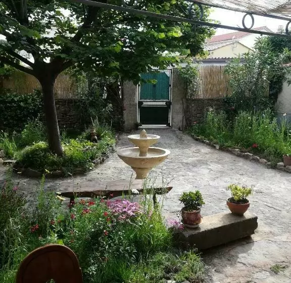 Aamiaismajoitus (B&B) Mas D Antan