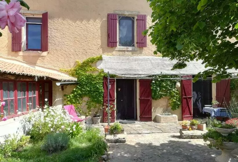 Aamiaismajoitus (B&B) Mas D Antan