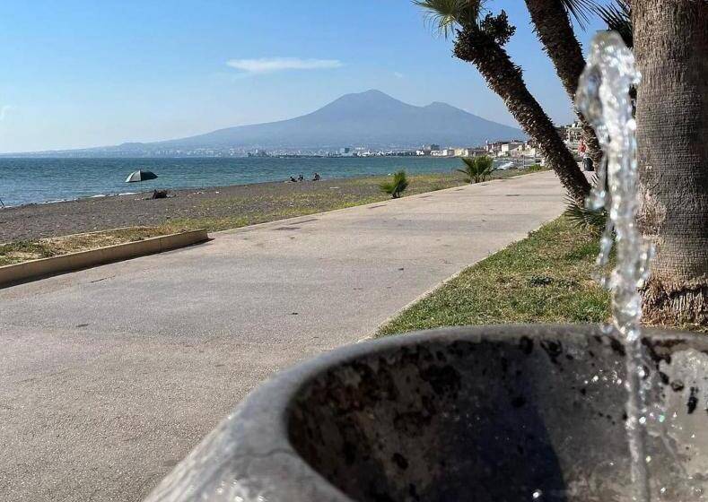 تختخواب و صبحانه Tettoeletto