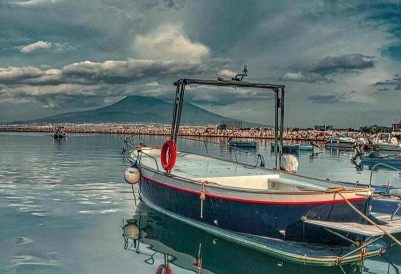 تختخواب و صبحانه Tettoeletto