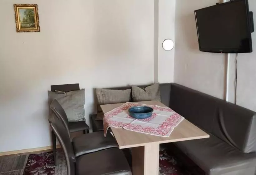 Majatalo Gästeunterkunft Gangkofen