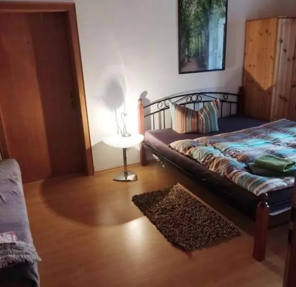 Majatalo Gästeunterkunft Gangkofen