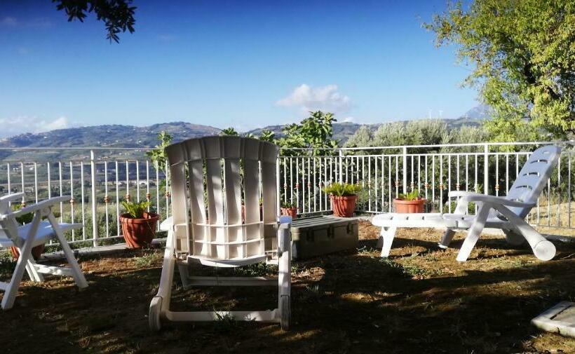 بنسيون Villa De Felice