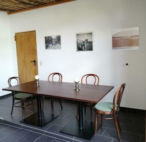 צימר Weingut Licht Stadtfeld