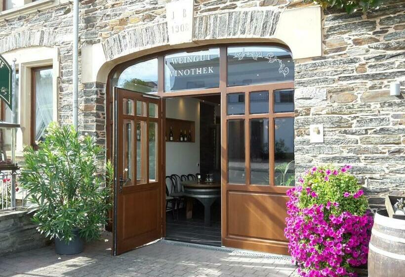 צימר Weingut Licht Stadtfeld