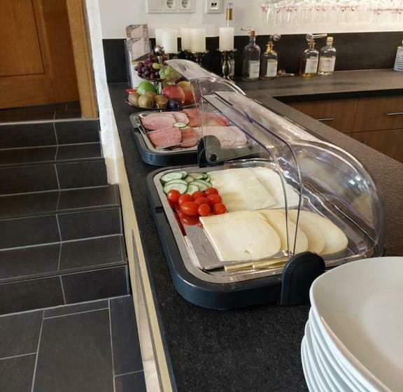 צימר Weingut Licht Stadtfeld