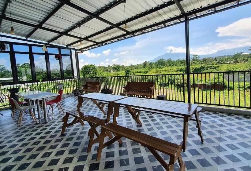 Hôtel Front One Budget Boyolali