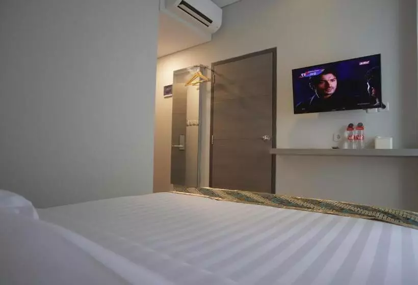 هتل Front One Budget Boyolali