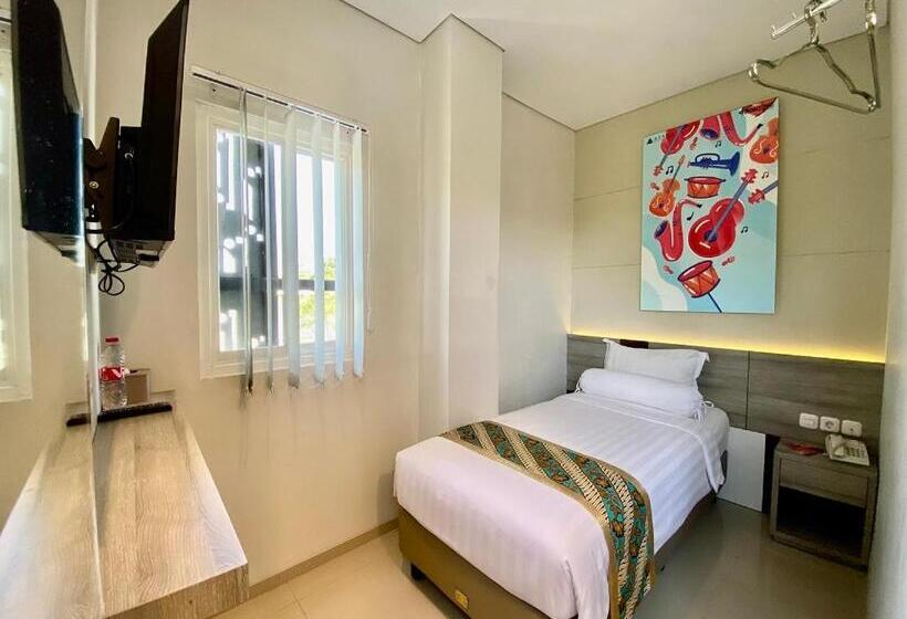 Hôtel Front One Budget Boyolali