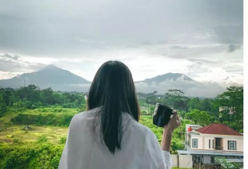 هتل Front One Budget Boyolali