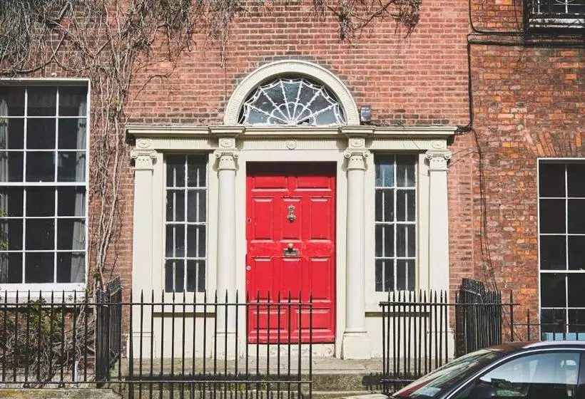 Leevin Studios
