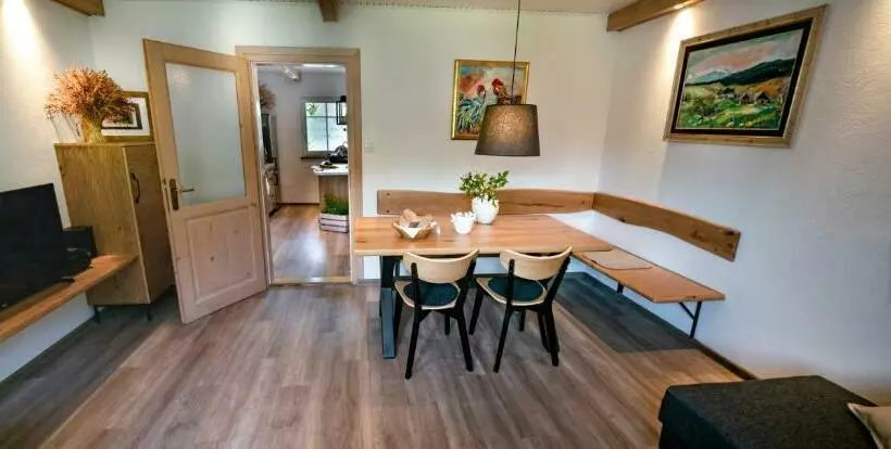 پانسیون Apartma In Sobe Pr Objan