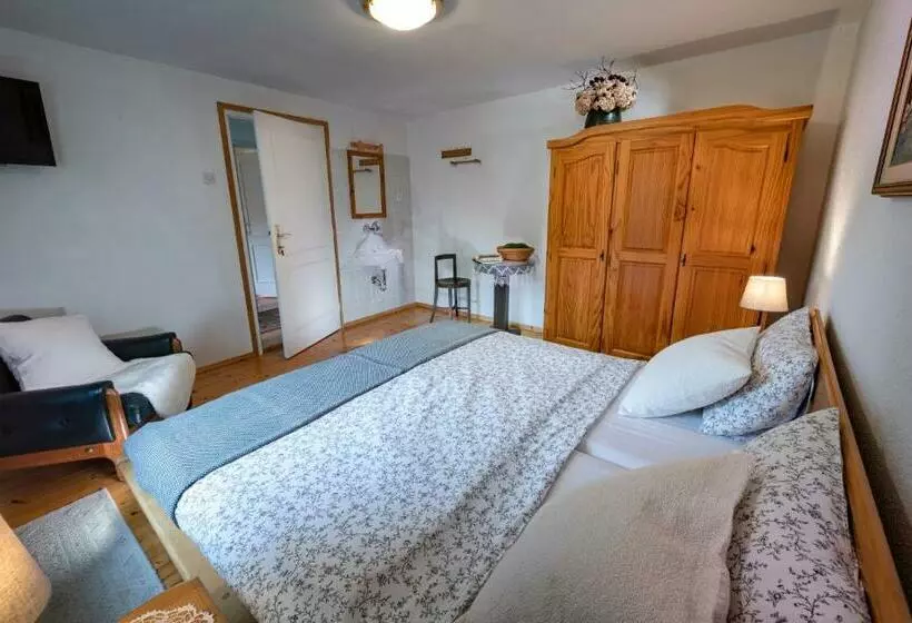 پانسیون Apartma In Sobe Pr Objan
