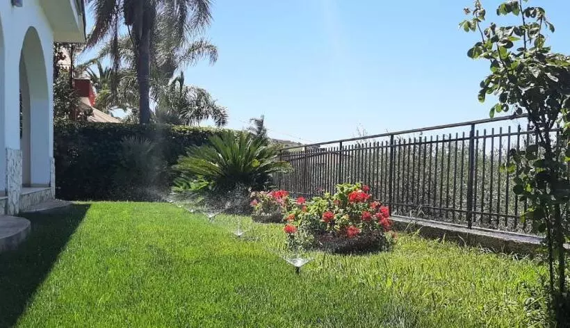 ペンション Qvattro Stagioni Panoramic Suites