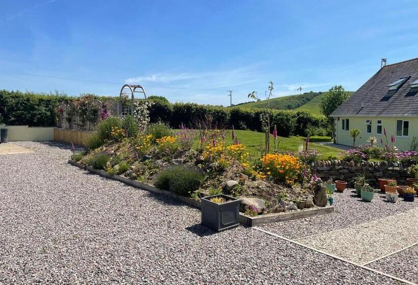 Westerley Country B & B With Exclusive Guest Lounge